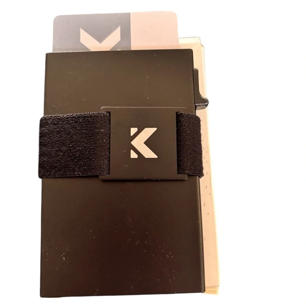 Keymarx Slim Minimalist Pop Up Wallet Black Hold 1-6 Cards RFID Safe Storage